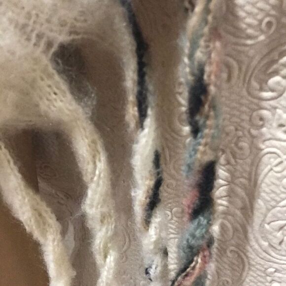 Anthropology Scarf and Hat Bundle‎ - Picture 4 of 7